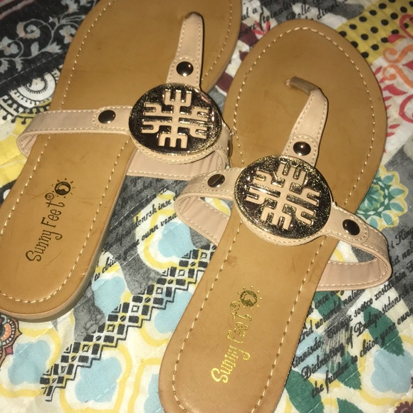 Nude Flip Flops - Picture 1 of 2